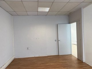 Local comercial en alquiler en Eixample Sud – Migdia en Girona