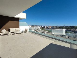 Ático en alquiler en Zona Norte en Estepona