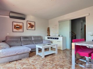 Casa adosada en venta en Náquera