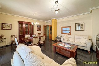 Casa en venta en Roquetas Centro en Roquetas de Mar