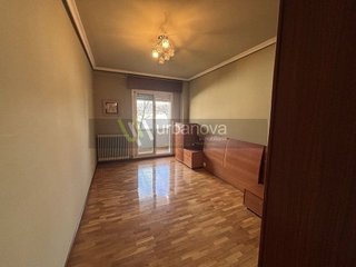 Piso en venta en Cascajos - Piqueras en Logroño