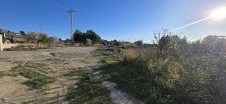 Local comercial en venta en Parque de la Bombilla-Pla de Rascanya en Llíria