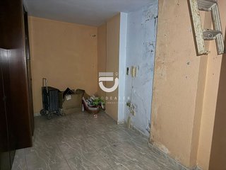 Edificio en venta en Tavernes de la Valldigna