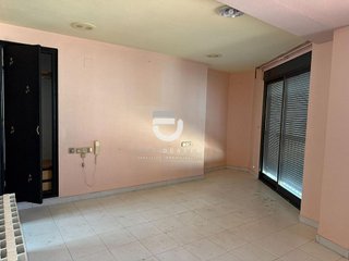 Edificio en venta en Tavernes de la Valldigna