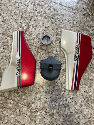Cachas Honda VF 750 F y quilla carenado