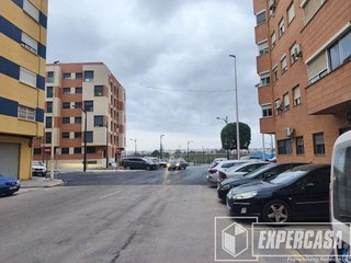 Garaje en venta en El Carmen en Manises