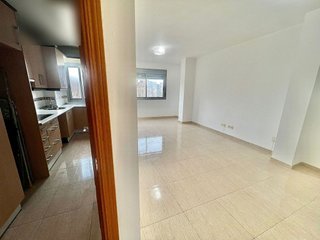 Piso en venta en San Luis en Almería