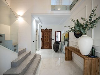Casa adosada en alquiler en Nueva Andalucía centro en Marbella