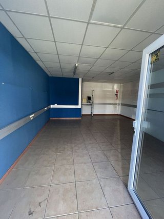 Local comercial en alquiler en Domeny - Fontajau - Taialà en Girona