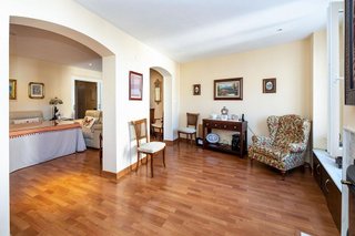 Casa adosada en venta en Loja