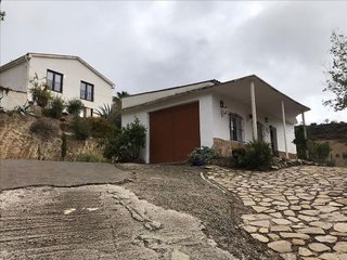 Chalet en venta en Montefrío
