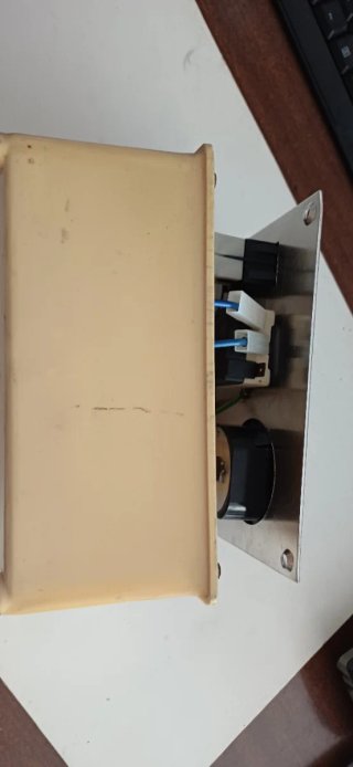 Panel de control para caldera marca Emmeti.