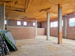 Local comercial en venta en Roces Sur en Gijón