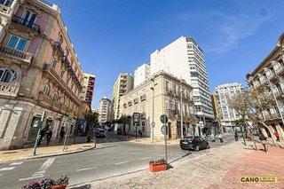 Piso en venta en Plaza de Toros - Santa Rita en Almería