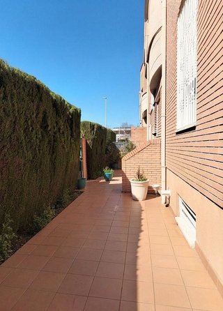 Casa adosada en venta en Santa Cruz - Industria - Polígono Campollano en Albacete
