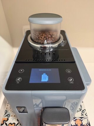 Macchina da caffè Delonghi Rivelia grigia