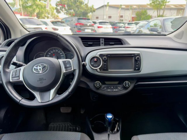 Toyota Yaris 2012