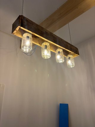 Lámpara vintage rústica de madera y cristal