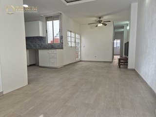 Casa adosada en venta en Aldaia