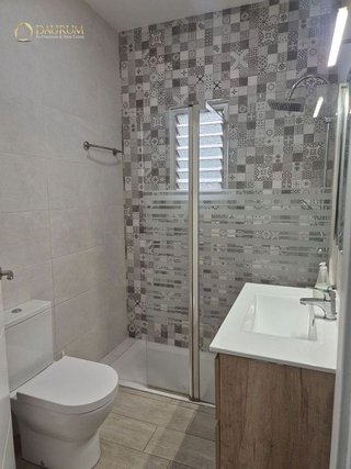 Casa adosada en venta en Aldaia