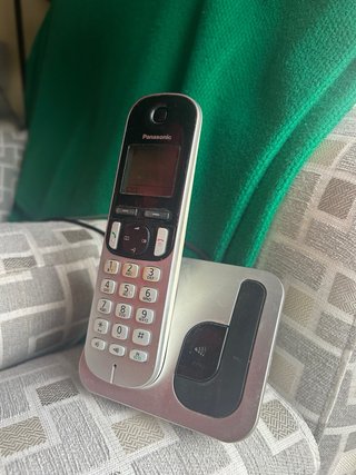 Teléfono Panasonic Inalámbrico