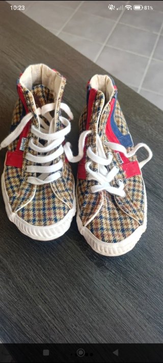 El Ganso Zapatillas Beige y Rojas