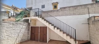 Casa adosada en venta en La Granja-La Colina-Los Pastores en Algeciras