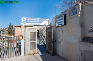 Garaje en venta en Cervantes en Granada