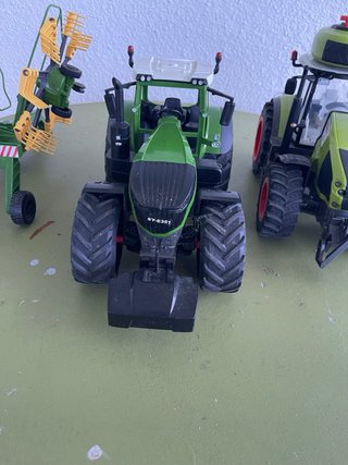 Tractor Fendt con Accesorios
