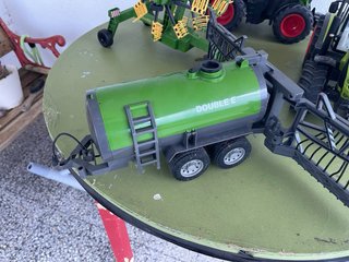 Tractor Fendt con Accesorios