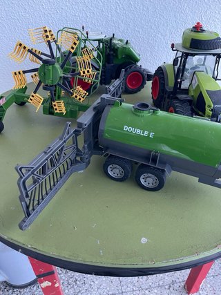 Tractor Fendt con Accesorios