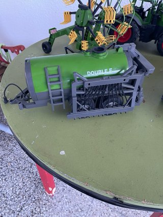 Tractor Fendt con Accesorios