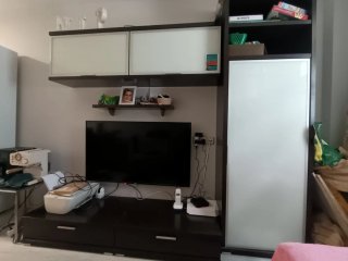 Mueble de salón madera y puertas de cristal