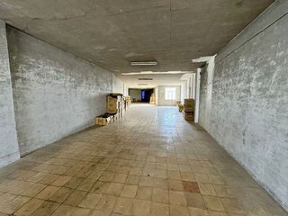 Edificio en venta en Valdepeñas