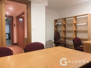 Local comercial en venta en El Antiguo en San Sebastián-Donostia