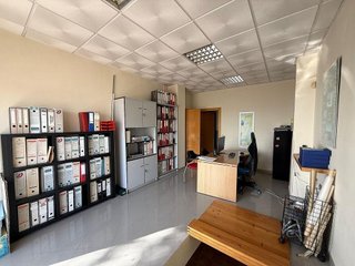 Local comercial en venta en El Puerto en Roquetas de Mar
