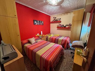 Piso en venta en Centro en Chiva