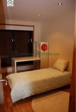 Piso en venta en Poio
