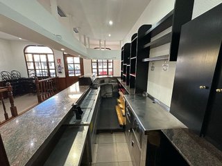 Local comercial en venta en Gamonal en Burgos