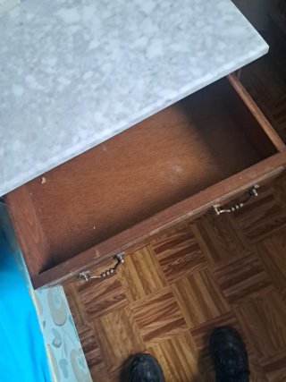 Mesilla de noche madera y mármol