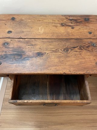 Mesa tocinera vintage de madera de pino