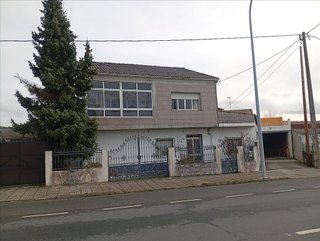 Chalet en venta en Lalín