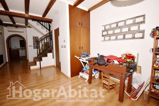 Casa adosada en venta en Centro en Chiva