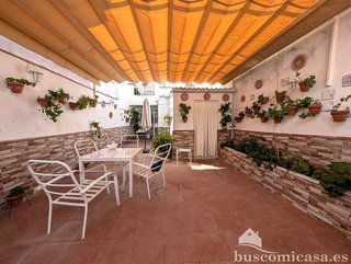 Chalet en venta en Linares