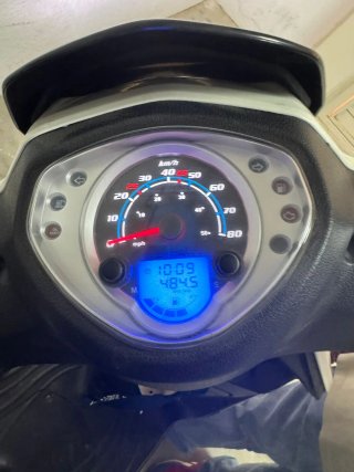 Sym Symphony Scooter Automática 50 CASI NUEVA