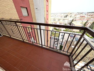 Piso en venta en Linares