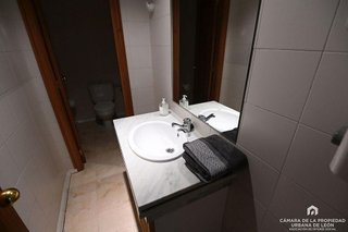Local comercial en venta en La Chantría - La Lastra en León