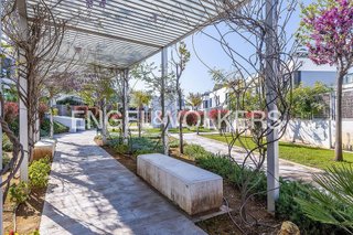 Casa pareada en venta en Nuevo Bulevar en Mairena del Aljarafe