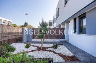 Casa pareada en venta en Nuevo Bulevar en Mairena del Aljarafe