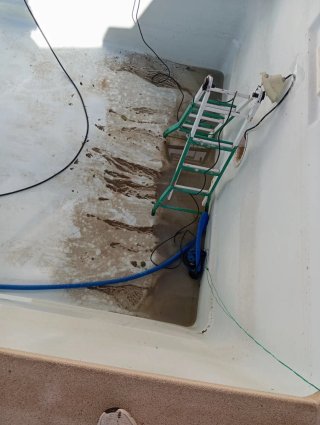 Limpieza y pintura de piscinas de fibra Y OBRAS